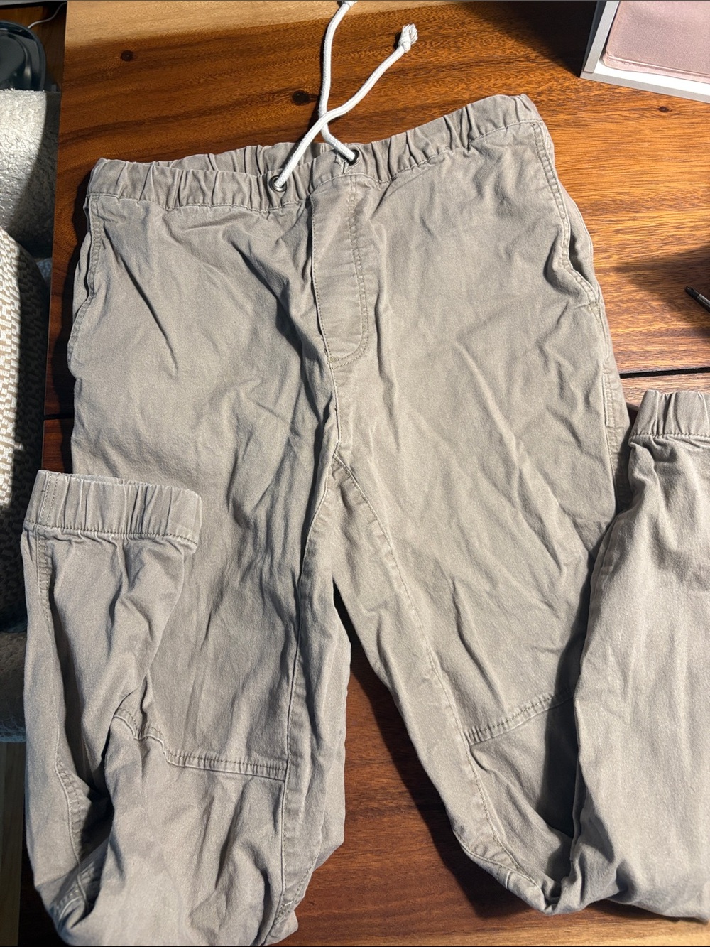 Forever 21 Men's Tan Cargo Joggers